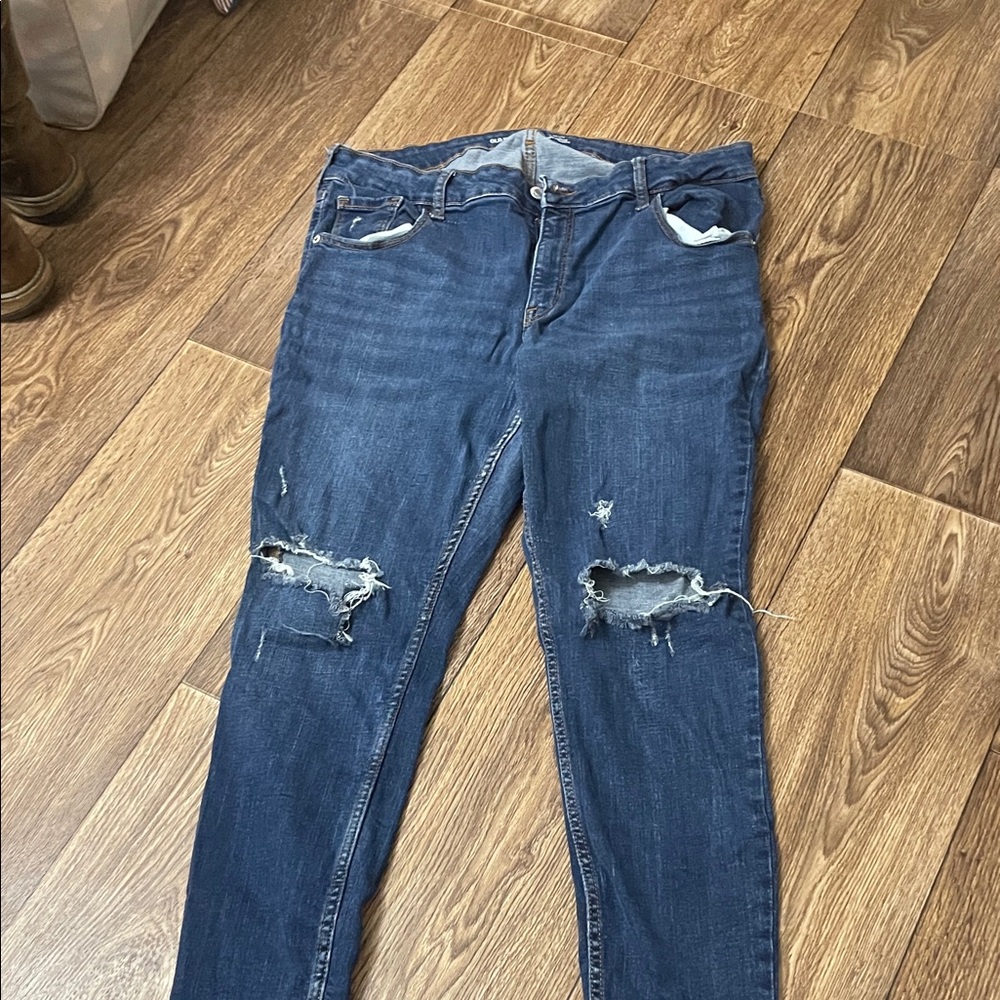 Old Navy Women's Distressed Dark Blue Skinny Jeans